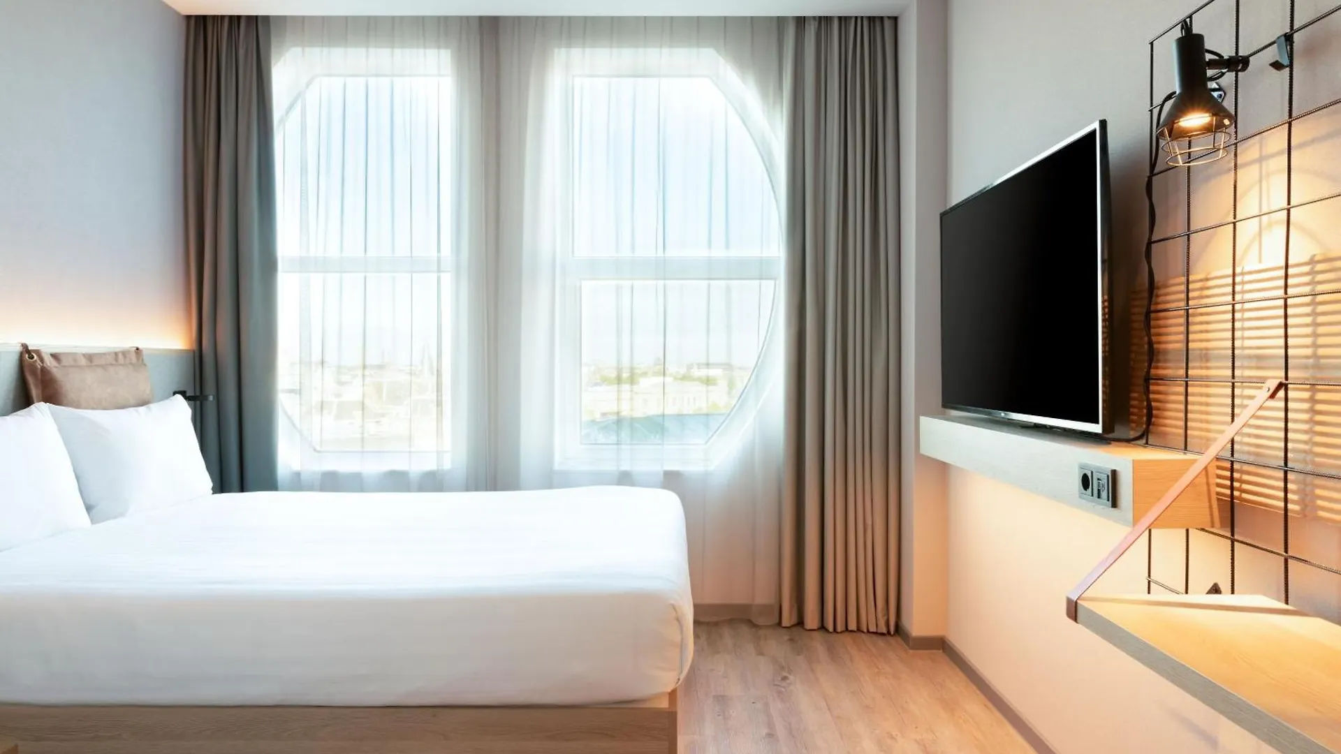 Moxy The Hague Hotel
