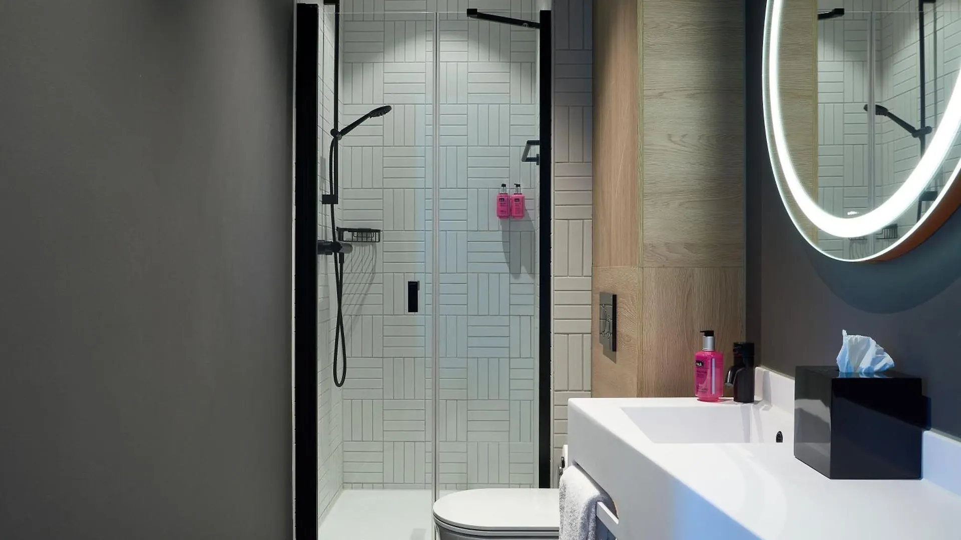 Moxy The Hague Hotel