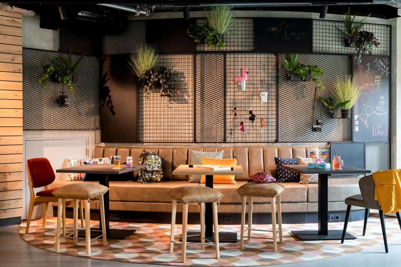 Hotel Moxy Haga 4*,  Holandia